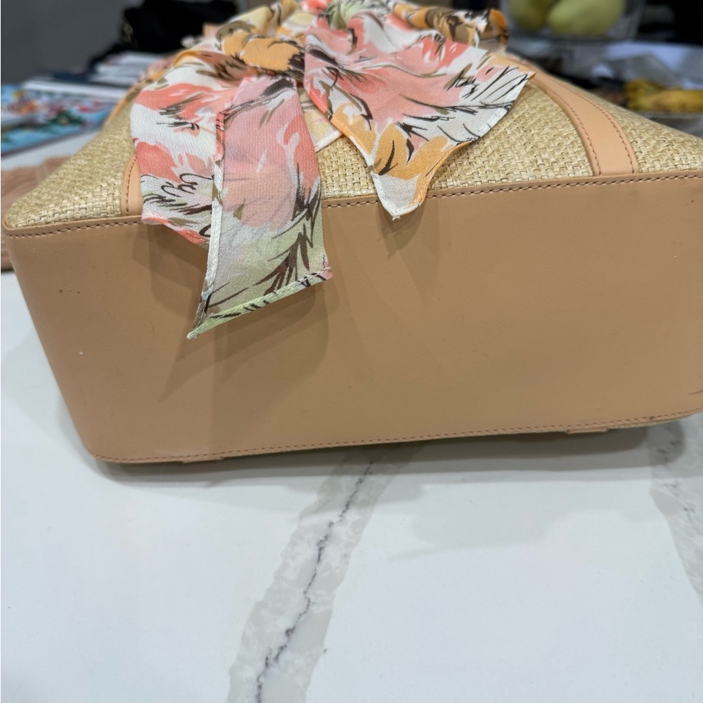 Ann Taylor LOFT woven small tote - Picture 6 of 10